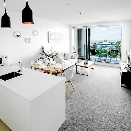 Chelseabay Modern Apartments Auckland Exterior photo