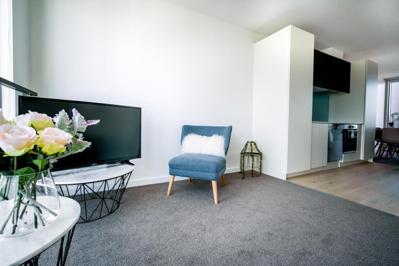 Chelseabay Modern Apartments Auckland Exterior photo