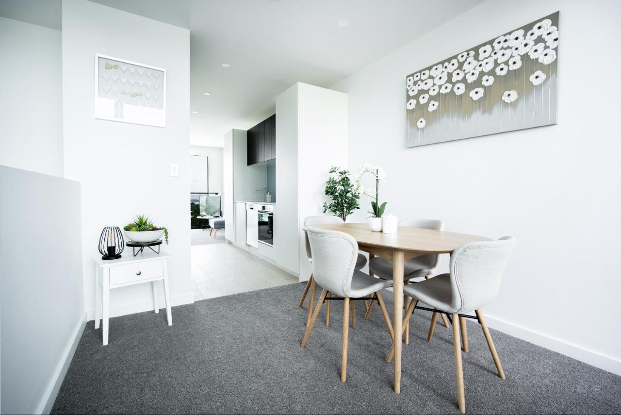 Chelseabay Modern Apartments Auckland Exterior photo